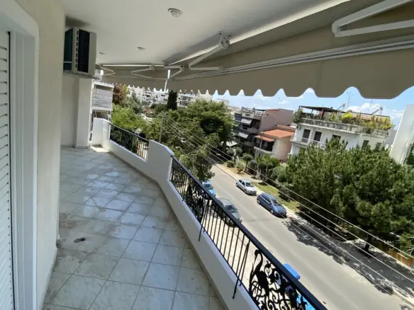 Flat Of 104 M² In Athens