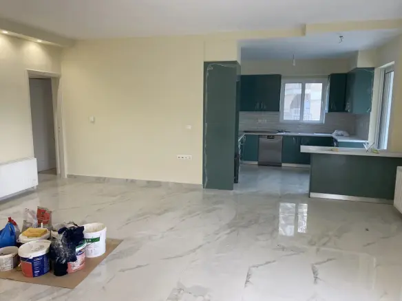 Flat Of 104 M² In Athens