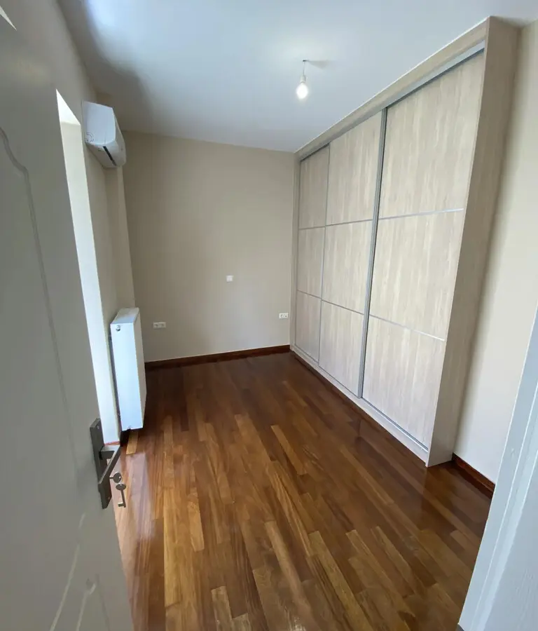 Flat Of 104 M² In Athens