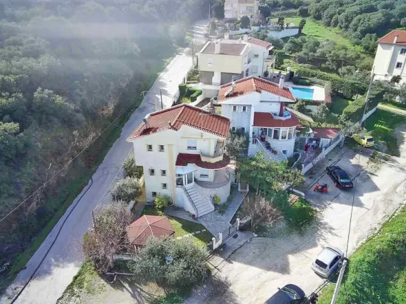 2-bedroom Detached House In Eleitheres, Greece (180 M²)