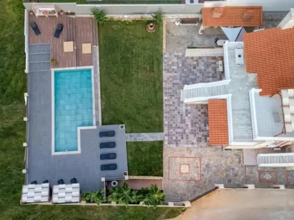 Villa In Platanias, Greece (480 M²)
