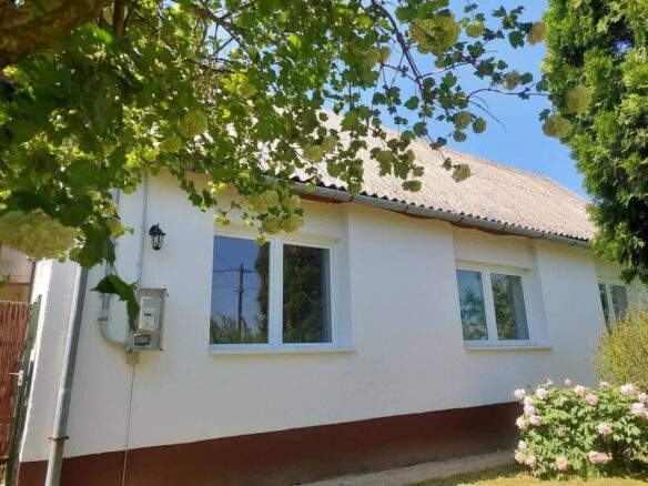 House Of 85 M² With Garden In Somogyaszaló