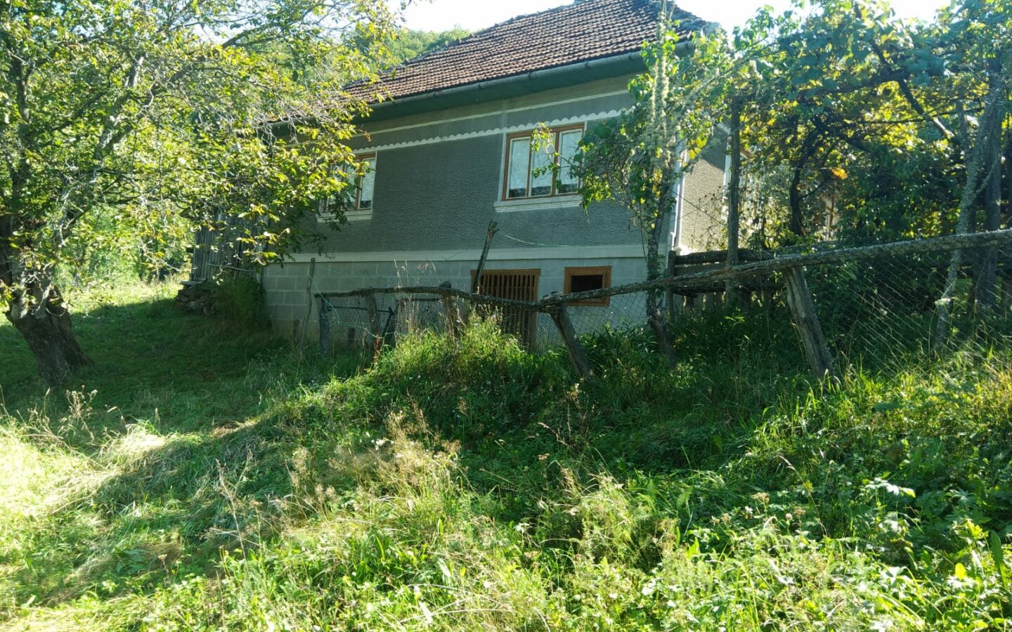 Secluded Property In The Apuseni Mountains – 3.5 Hectares Of Land + 2 Houses