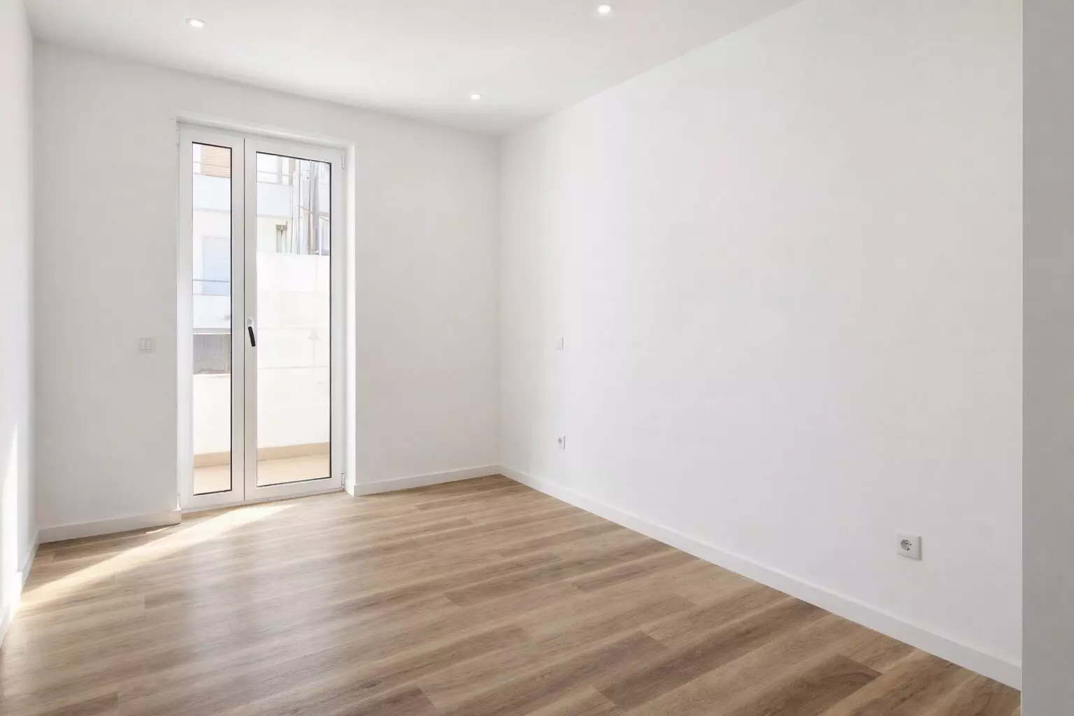 Apartamento T3 Remodelado A 500m Da Praia Da Nazaré
