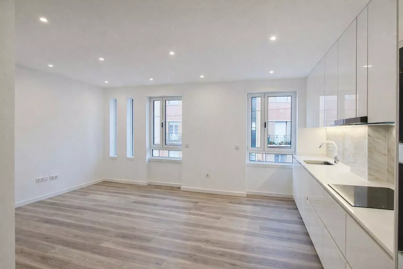 Apartamento T3 Remodelado A 500m Da Praia Da Nazaré