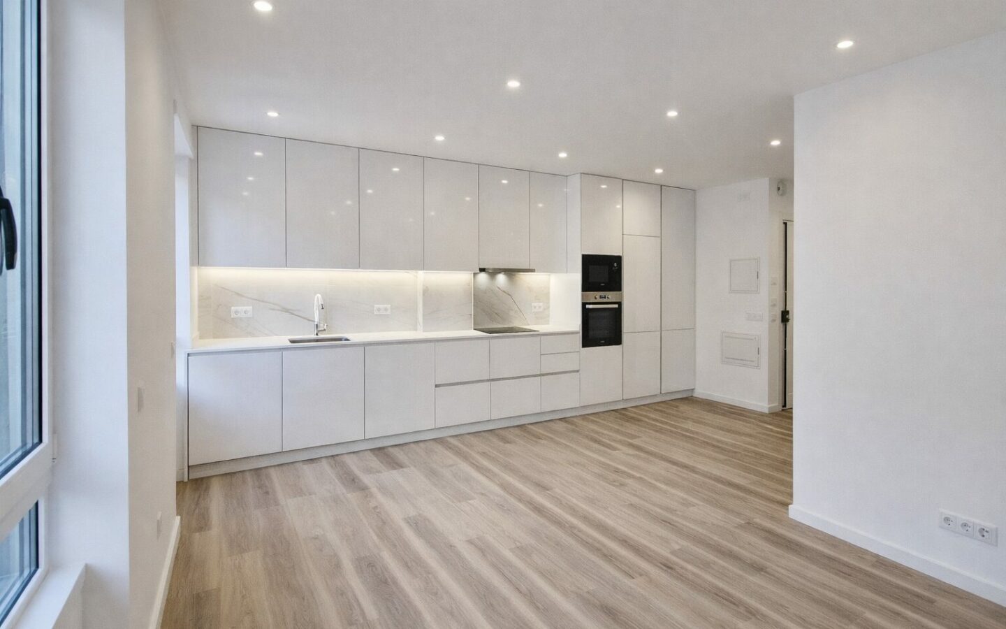 Apartamento T3 Remodelado A 500m Da Praia Da Nazaré