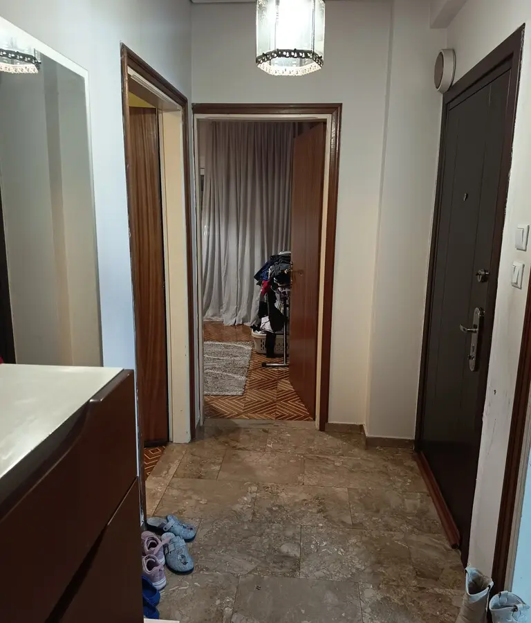 3-bedroom Flat In Neapoli, Greece (100 M²)