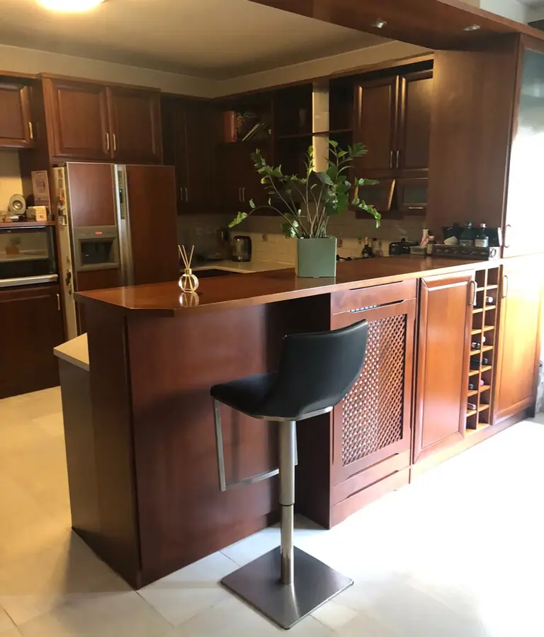 4-bedroom Flat In Palaio Faliro, Greece (150 M²)