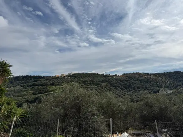 Land Of 1060 M² In Crete