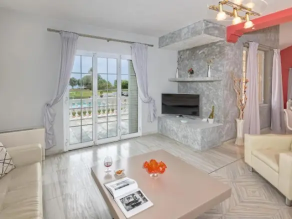 Villa In Platanias, Greece (480 M²)