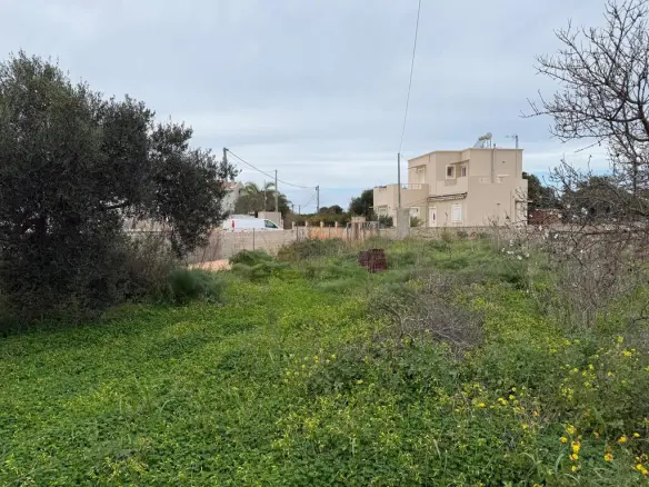 Land Of 1130 M² In Crete