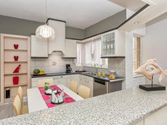 Villa In Platanias, Greece (480 M²)