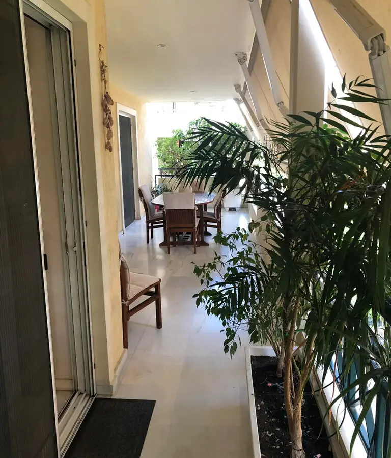 4-bedroom Flat In Palaio Faliro, Greece (150 M²)