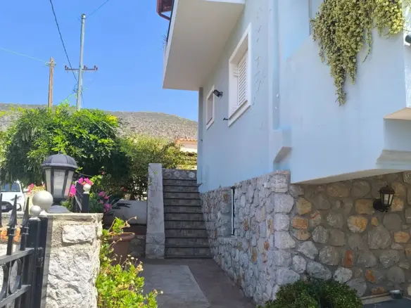 2-bedroom Detached House In Soligeia, Greece (120 M²)