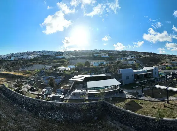Commercial Property Of 650 M² In Santorini