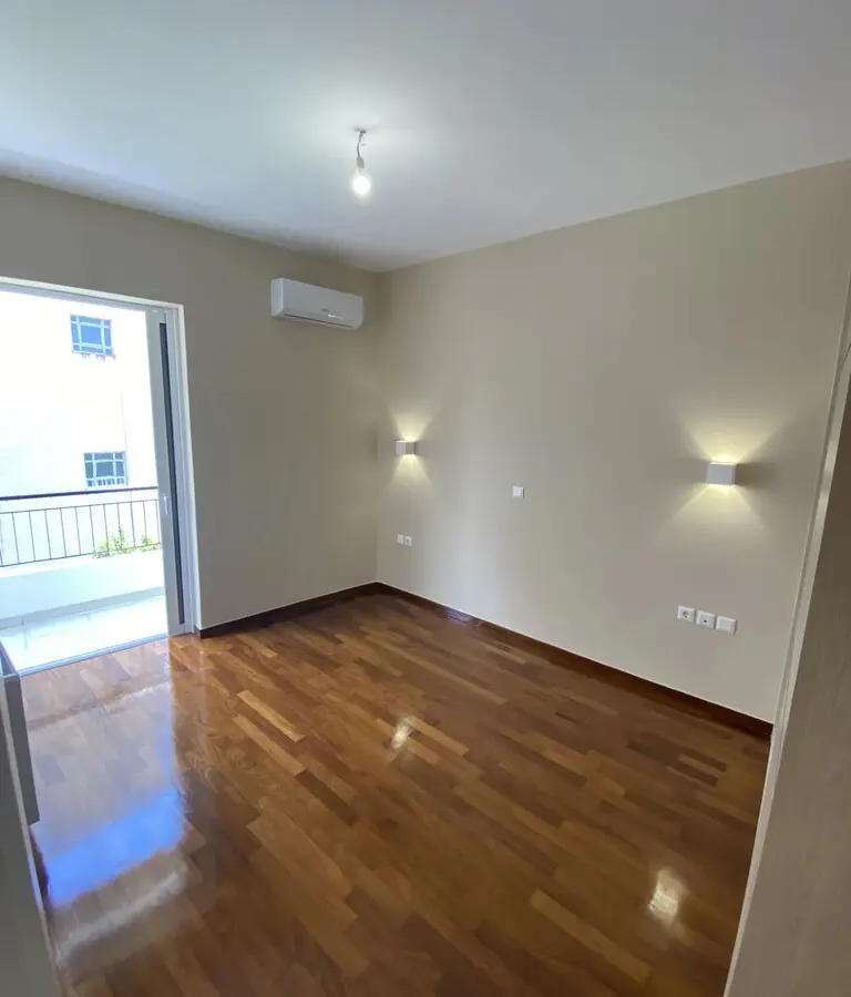 Flat Of 104 M² In Athens