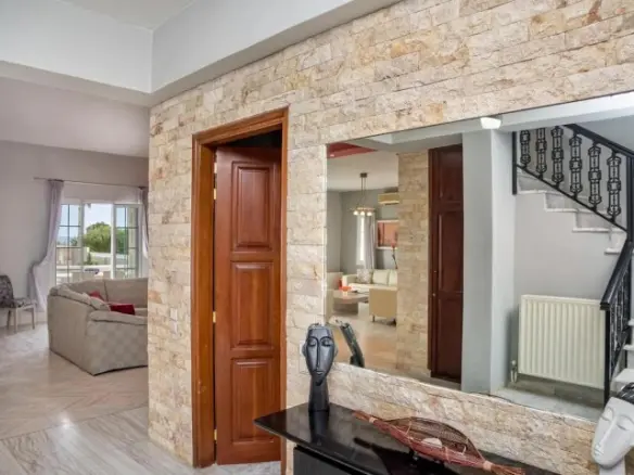 Villa In Platanias, Greece (480 M²)