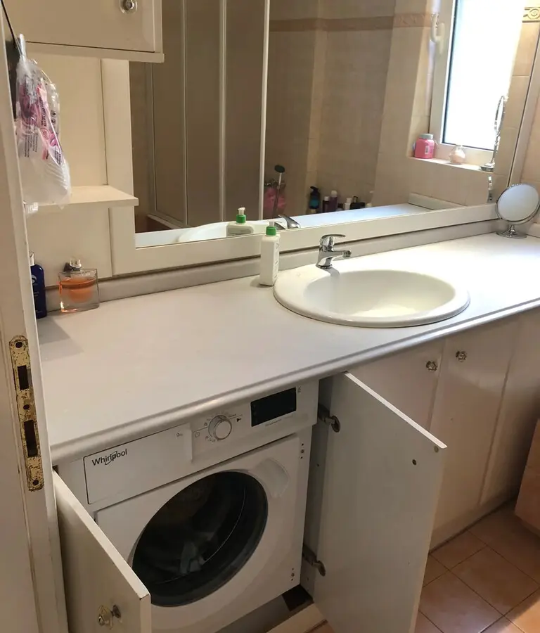4-bedroom Flat In Palaio Faliro, Greece (150 M²)