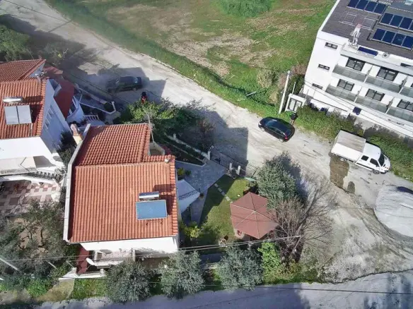2-bedroom Detached House In Eleitheres, Greece (180 M²)