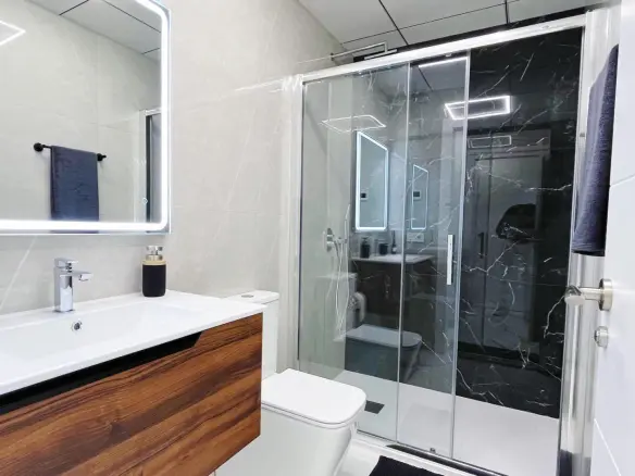 2-bedroom Apartment In Torrevieja, Spain (90 M²)