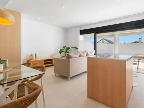 3-bedroom Villa In Torrevieja, Spain (270 M² Plot)