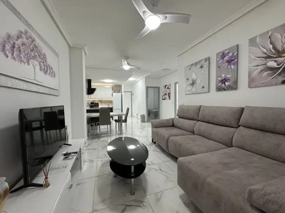 2-bedroom Apartment In Torrevieja, Spain (82 M²)