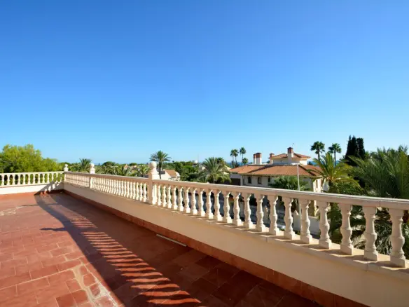 9-bedroom Villa In Cabo Roig, Spain (511 M²)