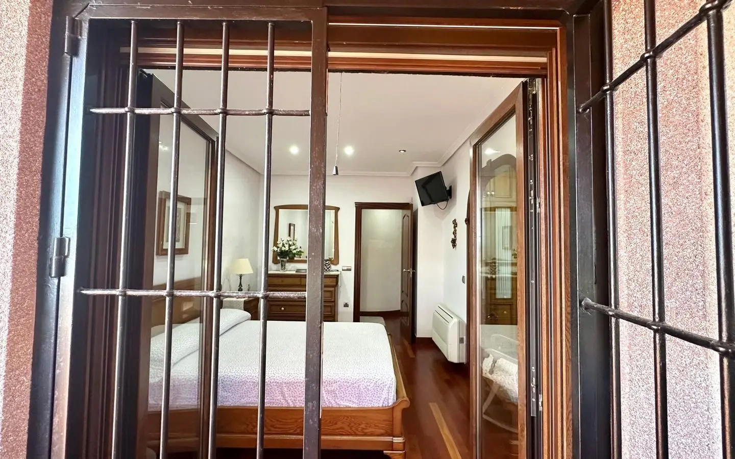 4-bedroom House In Torrevieja, Spain (260 M²)