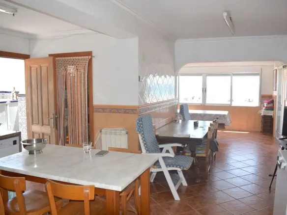 6-bedroom Villa In Guardamar Del Segura, Spain (199 M²)