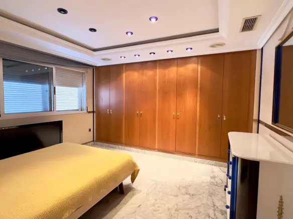 2-bedroom Penthouse In Torrevieja, Spain (195 M²)