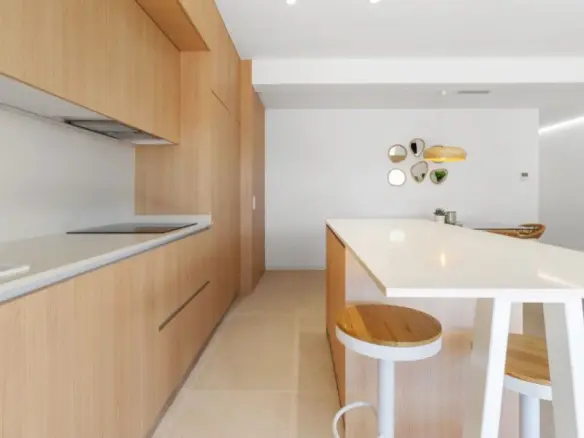 3-bedroom Villa In Torrevieja, Spain (270 M² Plot)