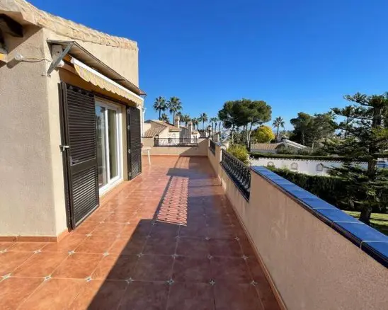 3-bedroom Villa In Villamartin, Spain (140 M²)