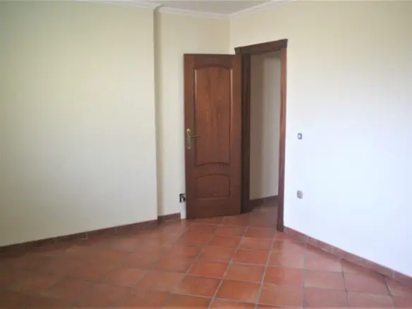 3-bedroom House In Torrevieja, Spain (225 M²)