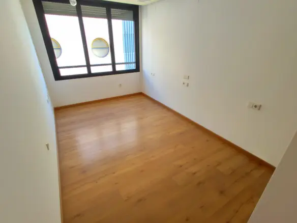 3-bedroom Apartment In Torrevieja, Spain (140 M²)