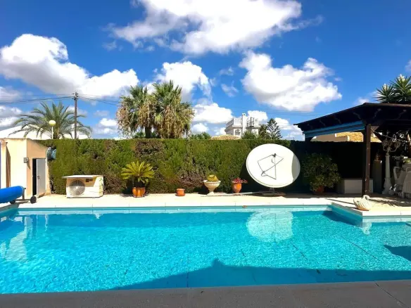 3-bedroom Villa In Cabo Roig, Spain (141 M²)