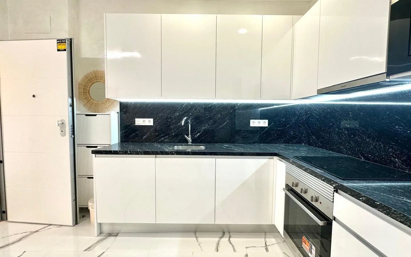 Apartment 100 M² In Torrevieja, Spain – Mediter Real Estate