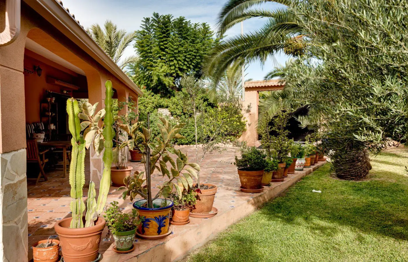 5-bedroom Villa In Torrevieja, Spain (568 M²)