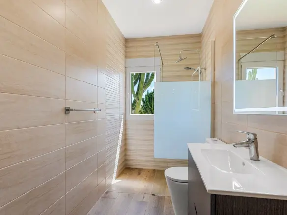 6-bedroom Villa In Los Montesinos, Spain (340 M²)
