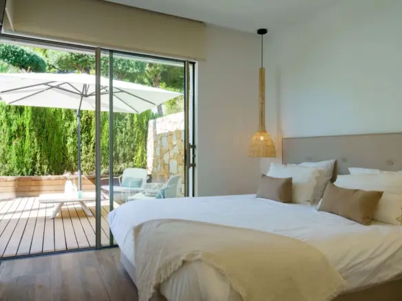 5-bedroom Villa In San Miguel De Salinas, Spain (241 M²)