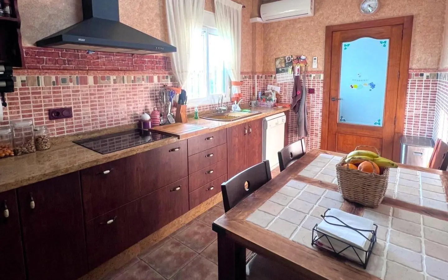 5-bedroom Villa In Orihuela, Spain (253 M²)