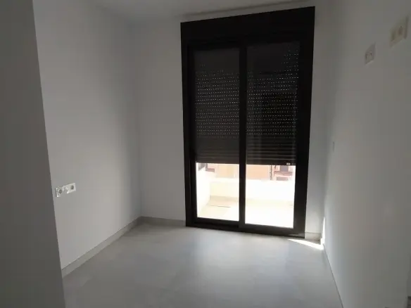 2-bedroom Apartment In Torrevieja, Spain (88 M²)