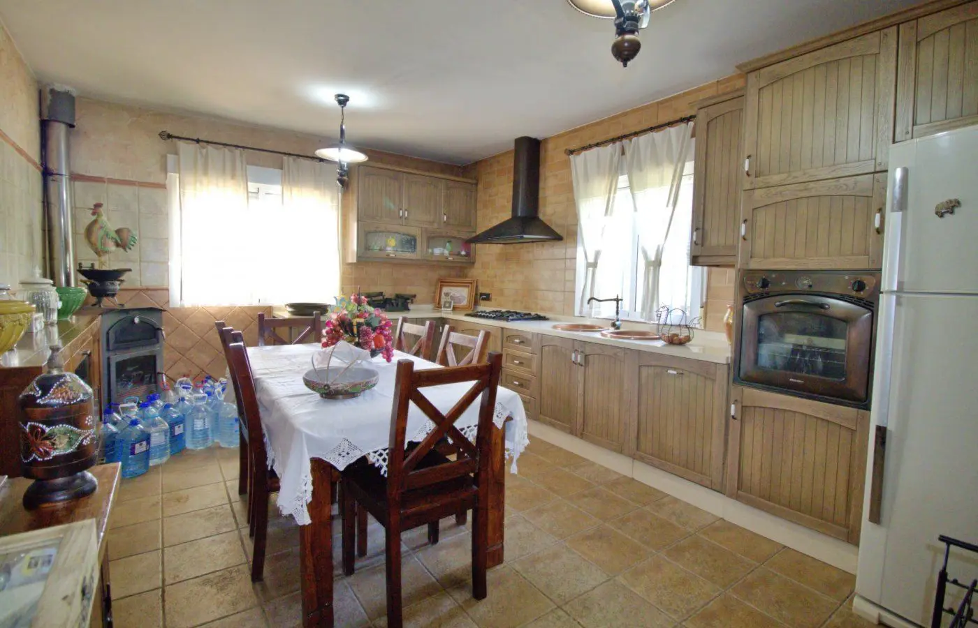 5-bedroom Villa In Elche, Spain (509 M²)