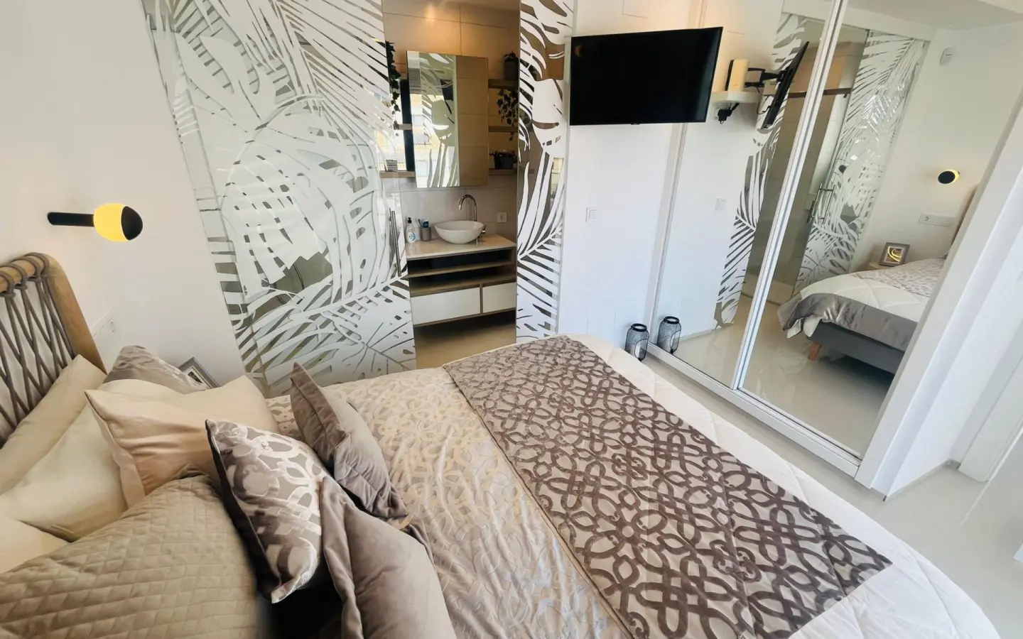 3-bedroom Villa In Los Alcázares, Spain (126 M²)