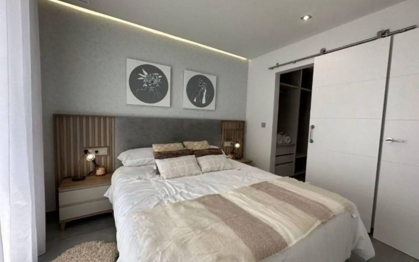 3-bedroom Villa In Torrevieja, Spain (197 M²)