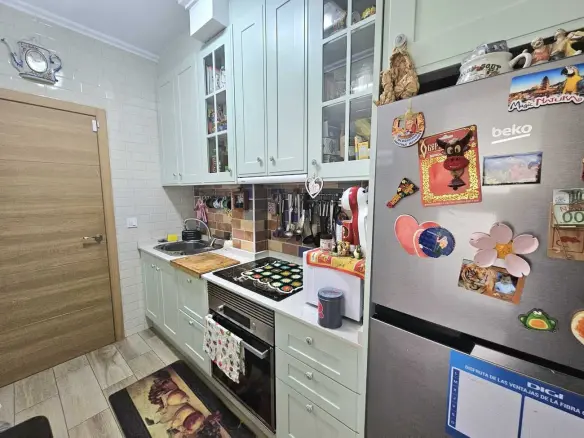 3-bedroom Villa In Torrevieja, Spain (74 M²)
