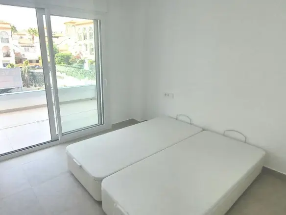 2-bedroom Apartment In Orihuela Costa, Spain (73 M²)
