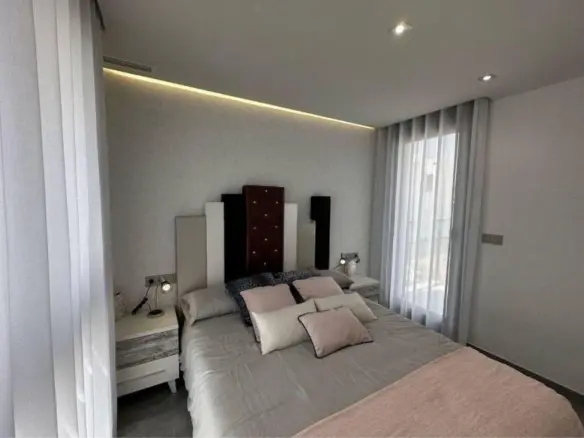 3-bedroom Villa In Torrevieja, Spain (197 M²)