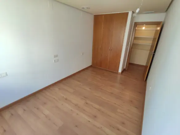 3-bedroom Apartment In Torrevieja, Spain (140 M²)