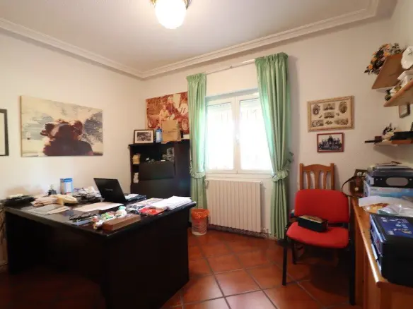 5-bedroom Villa In Torrevieja, Spain (380 M²)