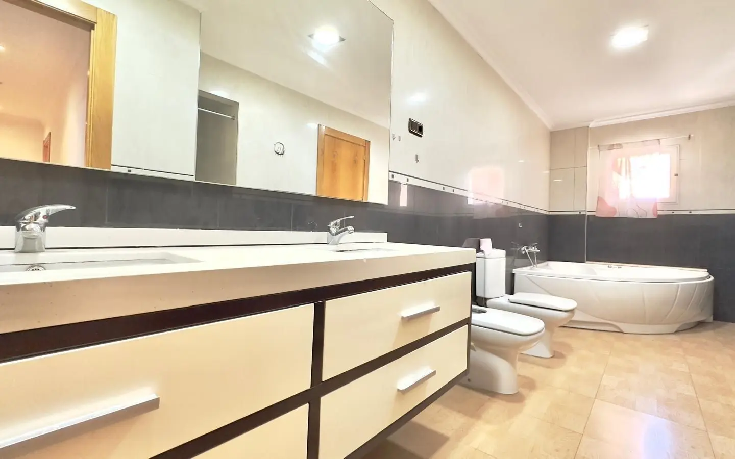 Apartment 151 M² In Torrevieja, Spain – Mediter Real Estate